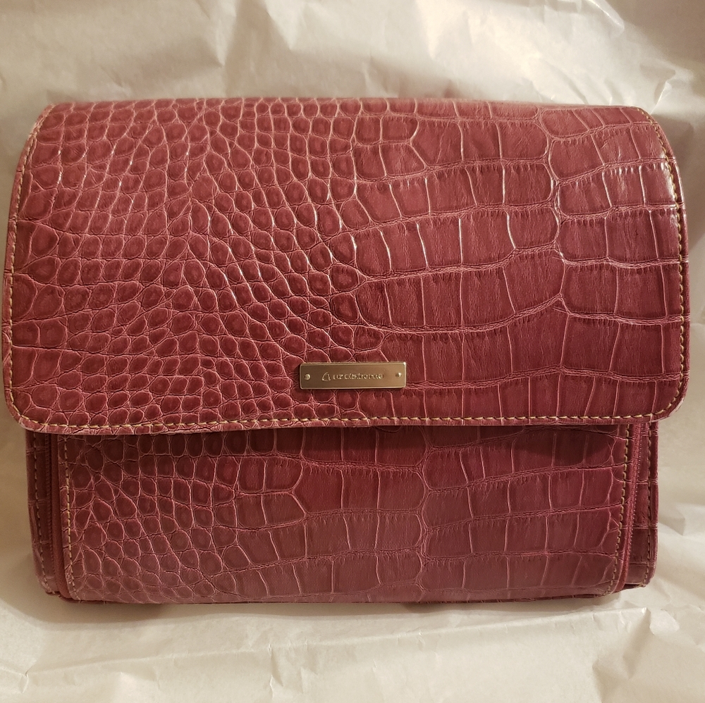 Liz Claiborne mauve shoulder bag